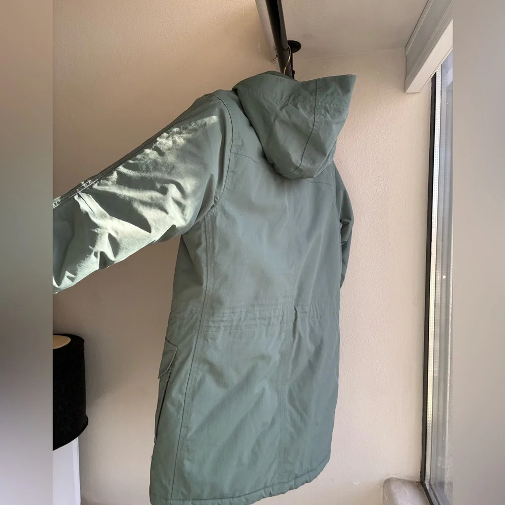 Land's End Women's Squall Waterproof Insulated Parka in Sage Green XS (2-4) - Picture 7 of 7